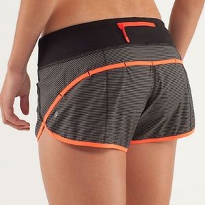 lululemon sipped short - size 6 - cashew tonka stripe flare